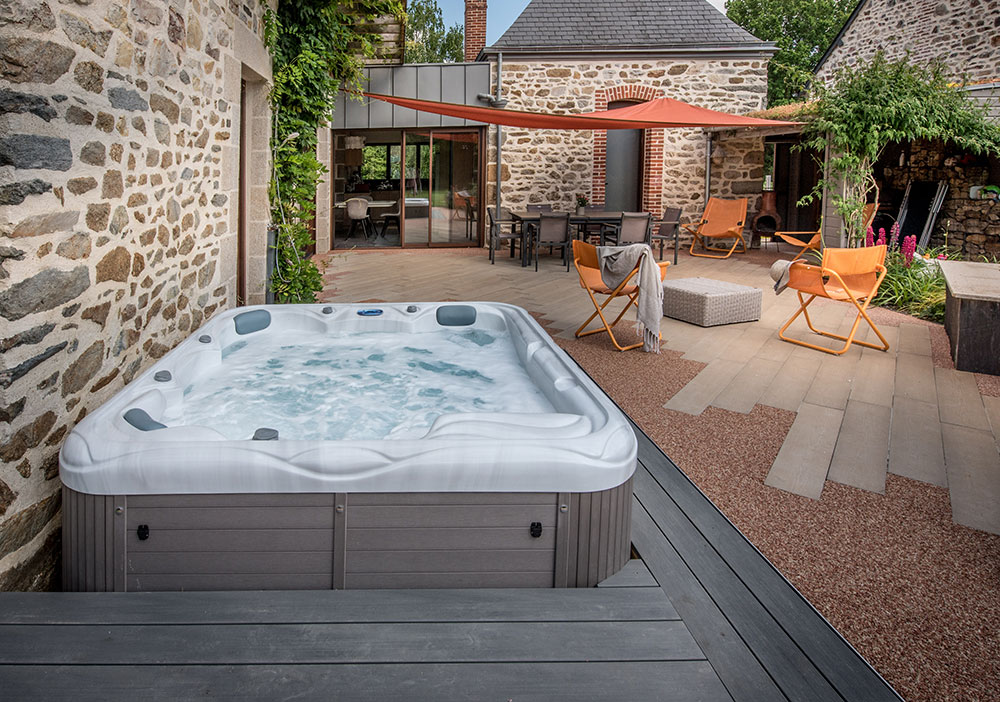 Spa détente en terrasse bois