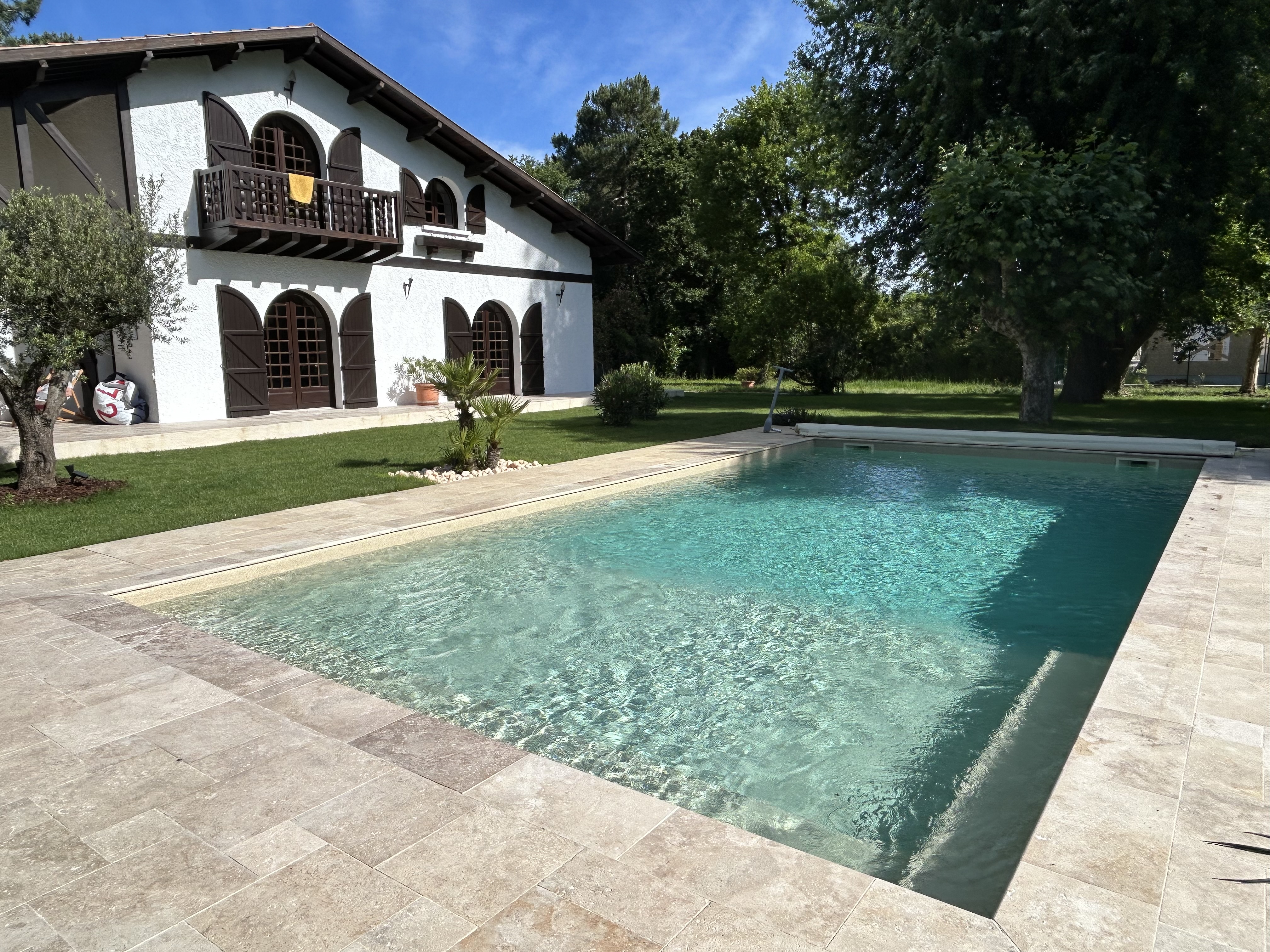 Piscine béton rectangulaire classique